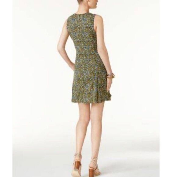 Michael Kors Quinn Floral Crisscross Neckline Sleeveless Mini Dress Size M - Picture 2 of 11
